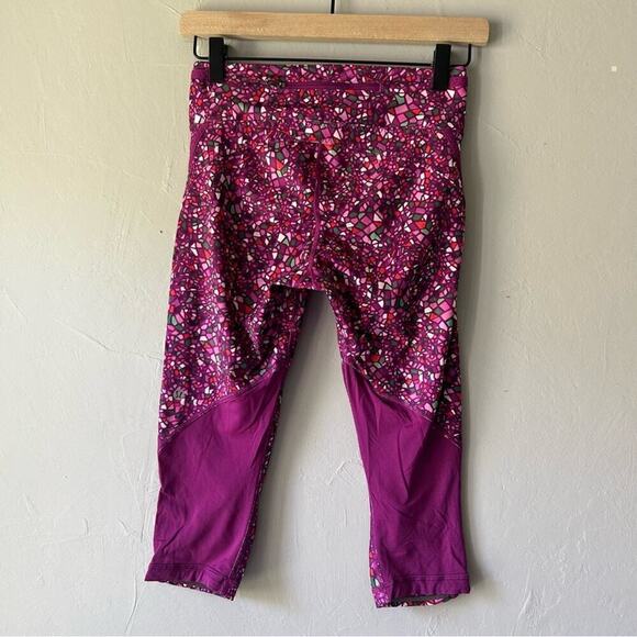 Lululemon Real Quick Crop Leggings Paradise Camo Multi Regal Plum Size 4 - Picture 5 of 10